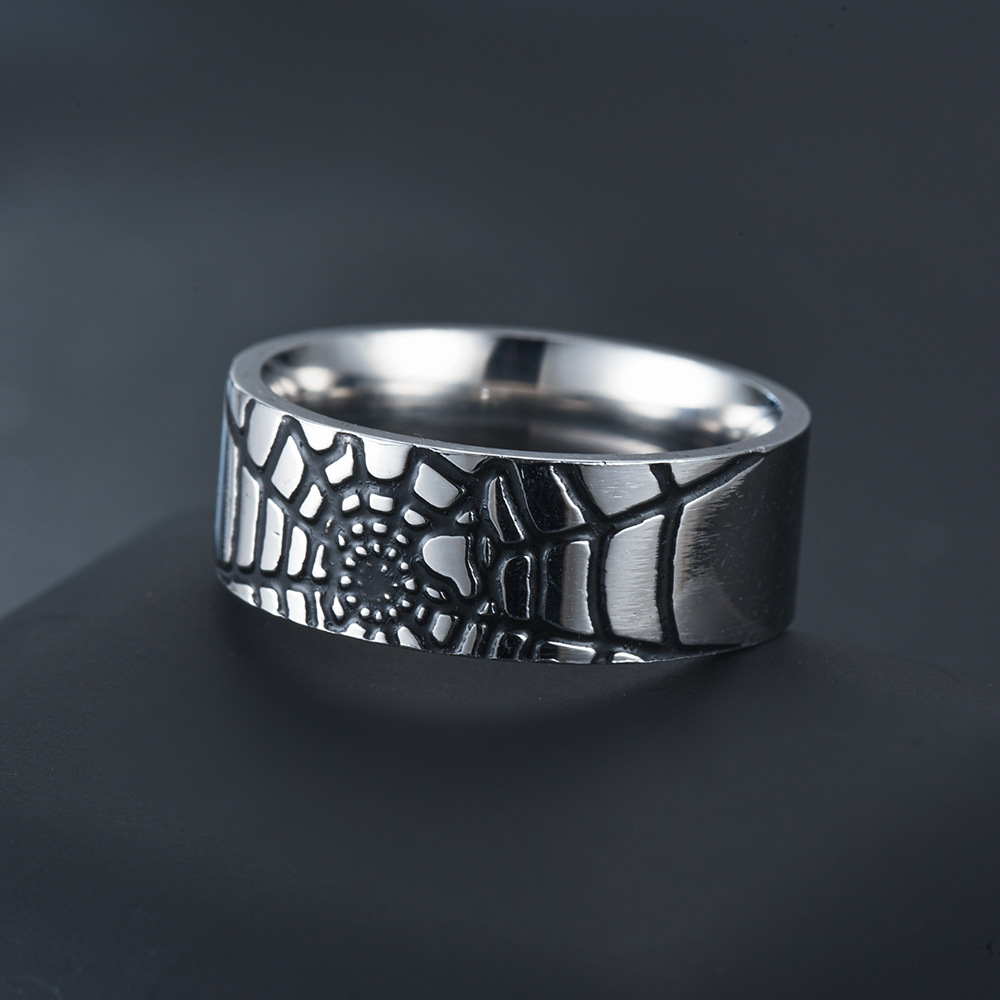 Stainless Steel Simple Spider  - Initial Ring Custom recension och pris